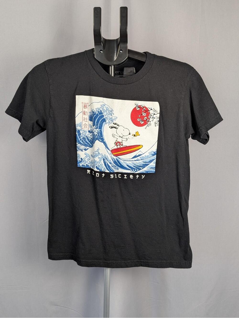 Riot Society x Peanuts Snoopy Surfing Japanese Wave Black T-Shirt Size M
